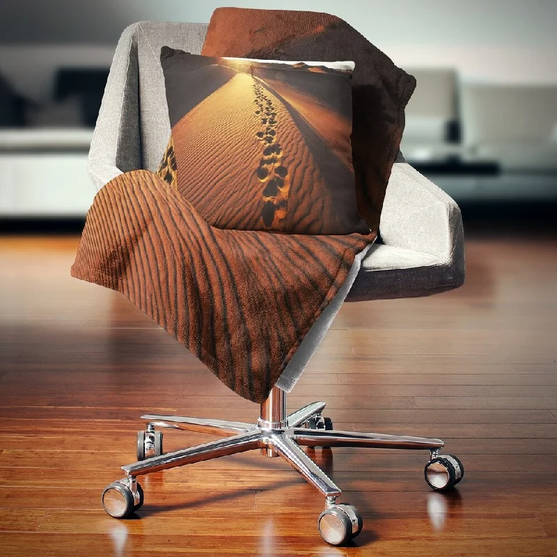Queen - size blankets for standard - sized bedsCashmere blankets for ultimate softness and luxuryDesignart 'Hikers Footprints in Namib Desert' Landscape Fleece Throw Blanket Queen - size blankets for standard - sized bedsCashmere blankets for ultimate softness and luxuryDesignart 'Hikers Footprints in Namib Desert' Landscape Fleece Throw Blanket