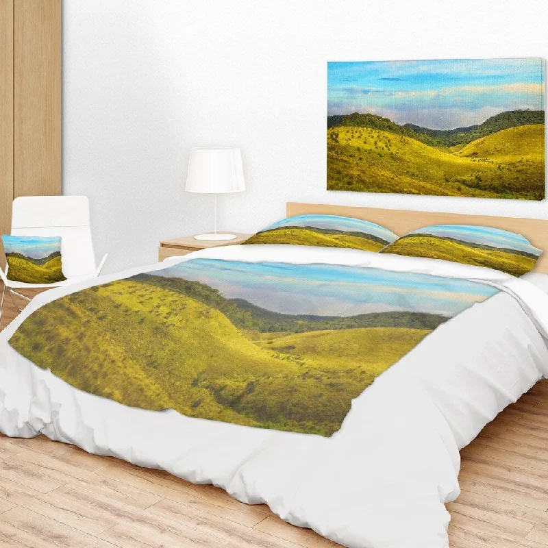 Recycled polyester blankets for an eco - conscious optionQueen - size blankets for standard - sized bedsDesignart 'Horton Plains under Blue Sky' Landscape Wall Throw Blanket