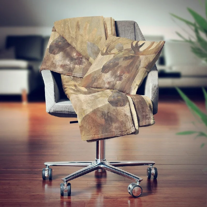 Cashmere blankets for ultimate softness and luxuryRecycled polyester blankets for an eco - conscious optionDesignart' Into the Wild Gold Moose' Farmhouse Throw Blanket - 71x59