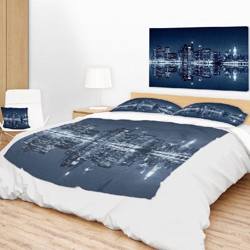 Recycled polyester blankets for an eco - conscious optionWool blankets with natural warmth and insulationDesignart 'Manhattan Night Reflection' Cityscape Throw Blanket Recycled polyester blankets for an eco - conscious optionWool blankets with natural warmth and insulationDesignart 'Manhattan Night Reflection' Cityscape Throw Blanket