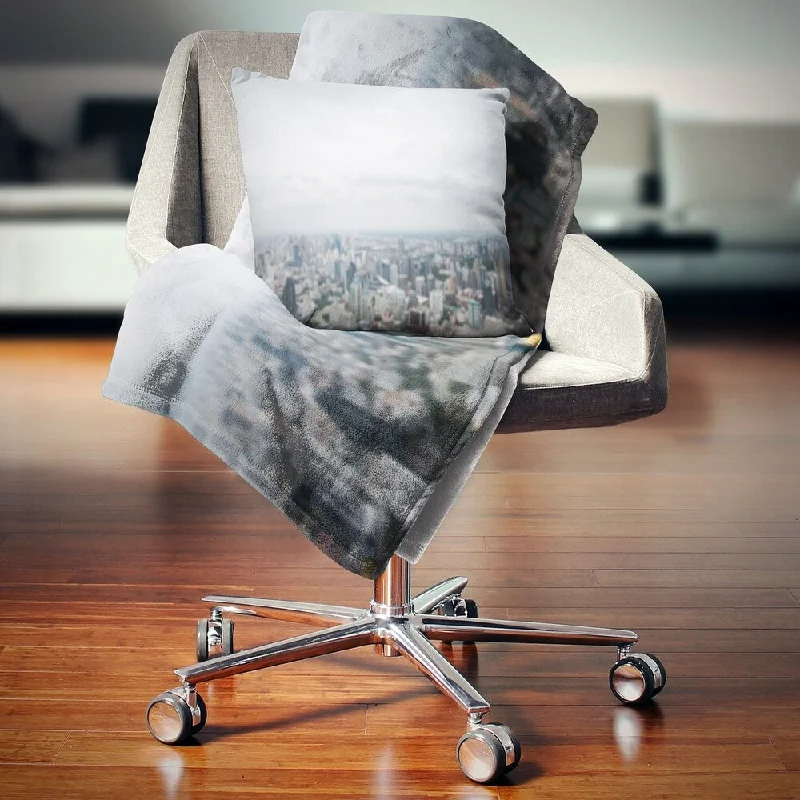Queen - size blankets for standard - sized bedsCashmere blankets for ultimate softness and luxuryDesignart 'Panoramic Aerial View of Big City' Landscape Fleece Throw Blanket Queen - size blankets for standard - sized bedsCashmere blankets for ultimate softness and luxuryDesignart 'Panoramic Aerial View of Big City' Landscape Fleece Throw Blanket