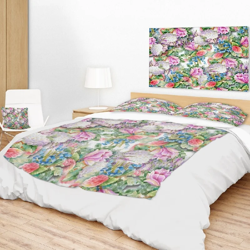 Silk blankets with a smooth and elegant touchSynthetic fiber blend blankets for a budget - friendly choiceDesignart 'Pink Flower Pattern on White' Floral Throw Blanket Silk blankets with a smooth and elegant touchSynthetic fiber blend blankets for a budget - friendly choiceDesignart 'Pink Flower Pattern on White' Floral Throw Blanket