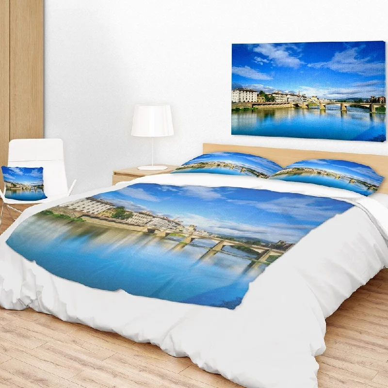 Fleece blankets for a cozy and plush textureSilk blankets with a smooth and elegant touchDesignart 'Ponte Alle Grazie Florence Italy' Seashore Throw Blanket Fleece blankets for a cozy and plush textureSilk blankets with a smooth and elegant touchDesignart 'Ponte Alle Grazie Florence Italy' Seashore Throw Blanket