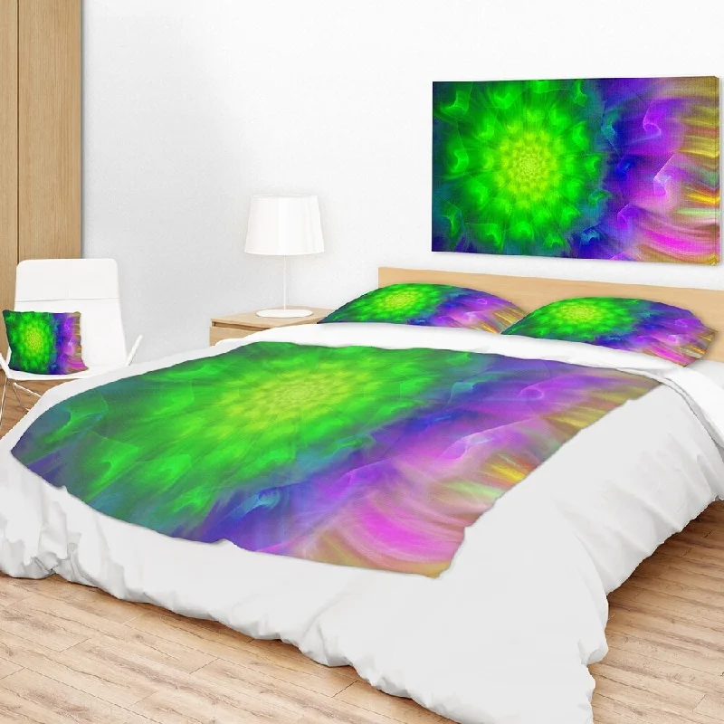 Microfiber blankets that are durable and easy to care forKing - size blankets to cover large beds comfortablyDesignart 'Spectacular Green Dandelion' Floral Throw Blanket Microfiber blankets that are durable and easy to care forKing - size blankets to cover large beds comfortablyDesignart 'Spectacular Green Dandelion' Floral Throw Blanket