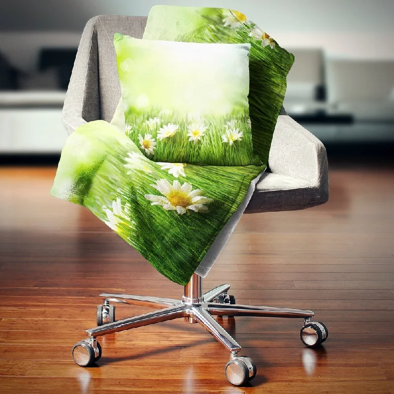 Recycled polyester blankets for an eco - conscious optionMicrofiber blankets that are durable and easy to care forDesignart 'Spring Meadow with Daisies' Animal Throw Blanket Recycled polyester blankets for an eco - conscious optionMicrofiber blankets that are durable and easy to care forDesignart 'Spring Meadow with Daisies' Animal Throw Blanket
