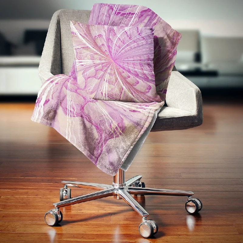 Alpaca wool blankets for a hypoallergenic and warm optionFleece blankets for a cozy and plush textureDesignart 'Symmetrical Light Purple Fractal Flower' Floral Throw Blanket Alpaca wool blankets for a hypoallergenic and warm optionFleece blankets for a cozy and plush textureDesignart 'Symmetrical Light Purple Fractal Flower' Floral Throw Blanket