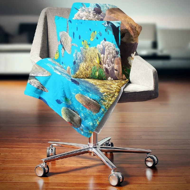 Bamboo fiber blankets with natural antibacterial propertiesRayon from bamboo blankets for a silky and breathable feelDesignart 'Underwater Panorama with Sea Creatures' Photography Throw Blanket Bamboo fiber blankets with natural antibacterial propertiesRayon from bamboo blankets for a silky and breathable feelDesignart 'Underwater Panorama with Sea Creatures' Photography Throw Blanket