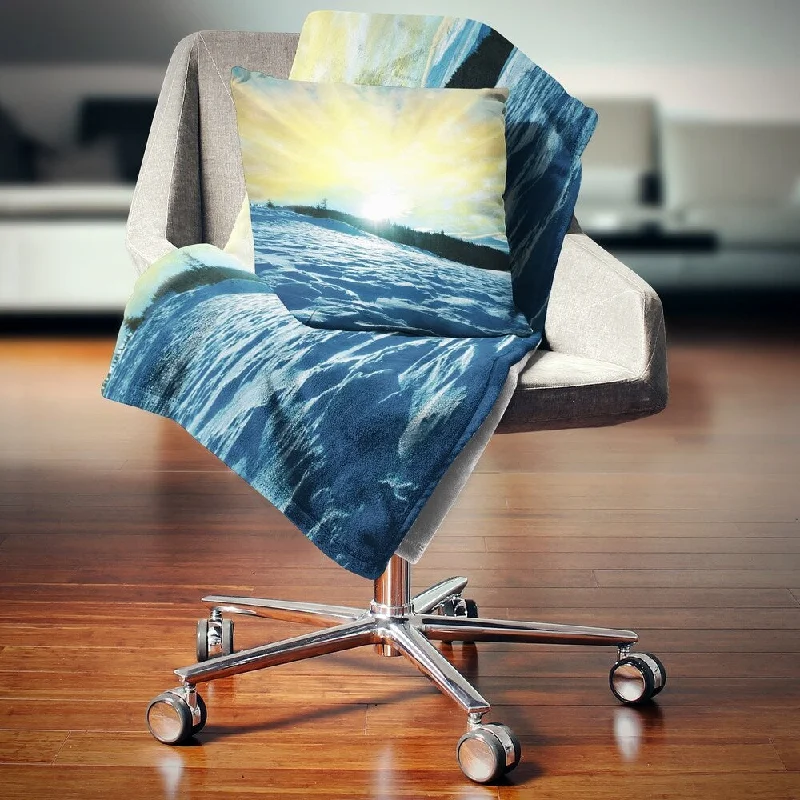 Cashmere blankets for ultimate softness and luxuryCashmere blankets for ultimate softness and luxuryDesignart 'Winter with Blue Waters At Sunset' Seashore Throw Blanket Cashmere blankets for ultimate softness and luxuryCashmere blankets for ultimate softness and luxuryDesignart 'Winter with Blue Waters At Sunset' Seashore Throw Blanket