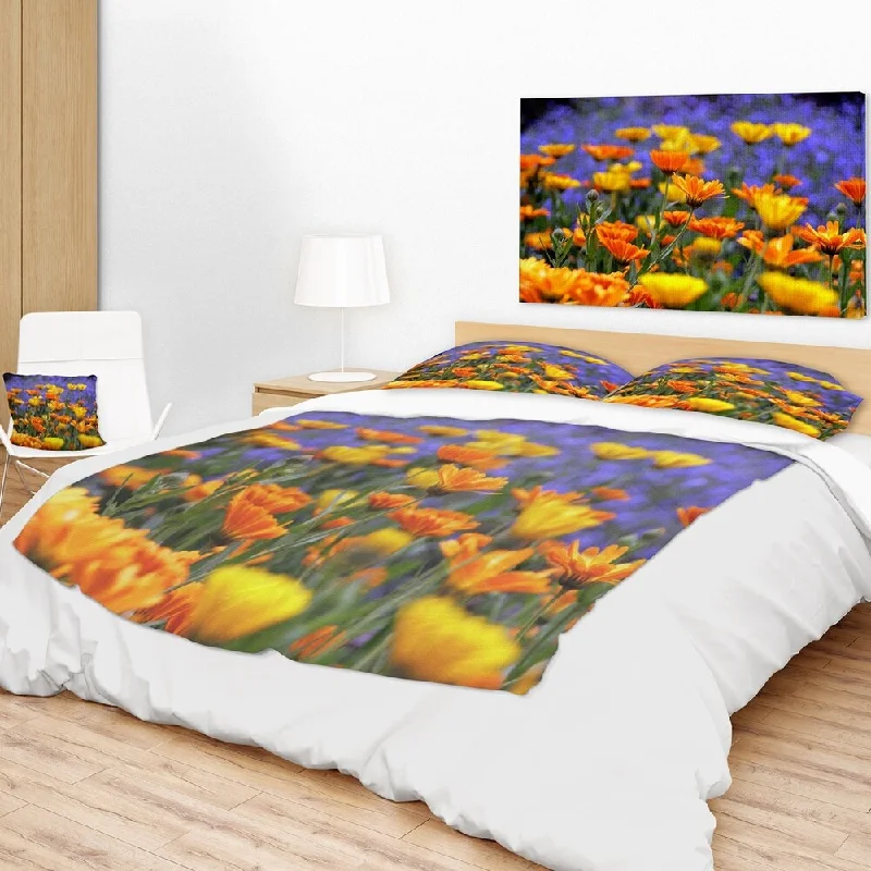 Wool blankets with natural warmth and insulationWool blankets with natural warmth and insulationDesignart 'Yellow Orange Flower Garden' Floral Throw Blanket Wool blankets with natural warmth and insulationWool blankets with natural warmth and insulationDesignart 'Yellow Orange Flower Garden' Floral Throw Blanket