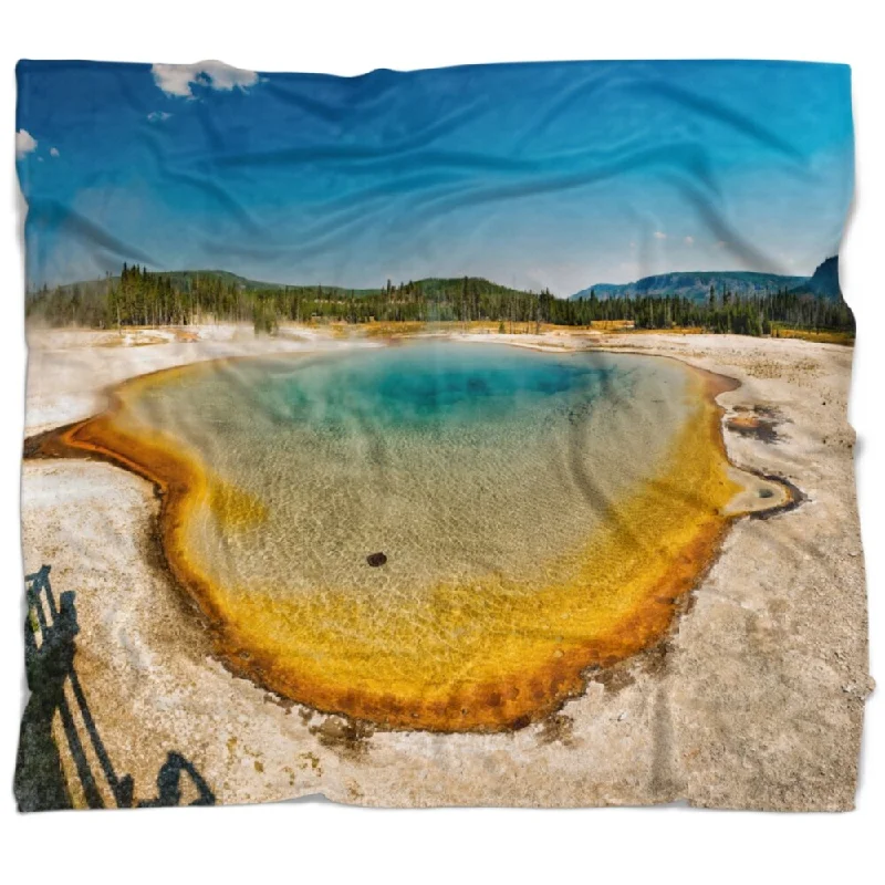 Rayon from bamboo blankets for a silky and breathable feelWool blankets with natural warmth and insulationDesignart 'Yellowstone Heat Pool Panorama' Landscape Fleece Throw Blanket Rayon from bamboo blankets for a silky and breathable feelWool blankets with natural warmth and insulationDesignart 'Yellowstone Heat Pool Panorama' Landscape Fleece Throw Blanket