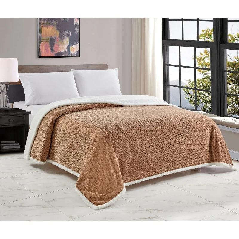 King - size blankets to cover large beds comfortablyWool blankets with natural warmth and insulationJacquard Sherpa Blanket Queen Mocha