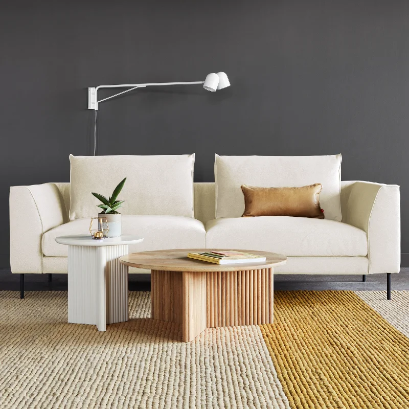 Queen - size mattresses for couples and standard bedroomsWool - filled mattresses for natural insulation and moisture - wickingRenfrew Sofa Queen - size mattresses for couples and standard bedroomsWool - filled mattresses for natural insulation and moisture - wickingRenfrew Sofa