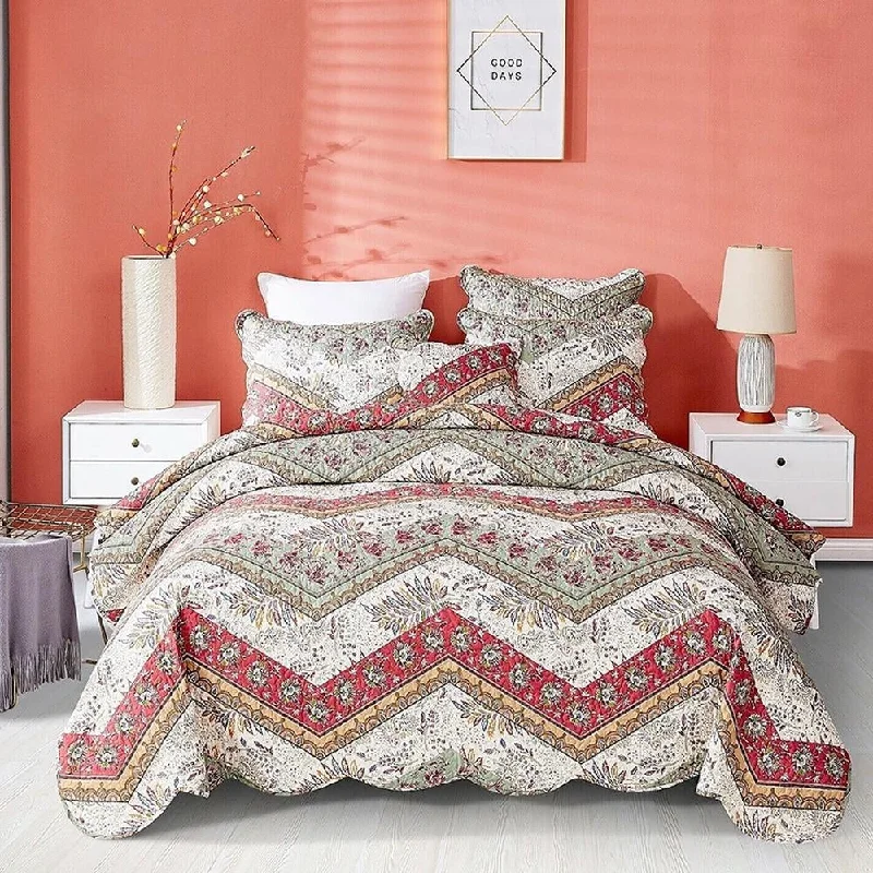 Recycled polyester blankets for an eco - conscious optionFleece blankets for a cozy and plush textureTwin Bohemian Rustic Chevron Floral Quilted Bedspread Set Red Green